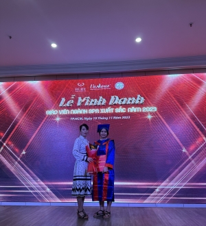 HỌC VIÊN THU HIẾU TỐT NGHIỆP