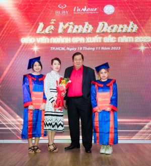 HỌC VIÊN THU HIẾU TỐT NGHIỆP
